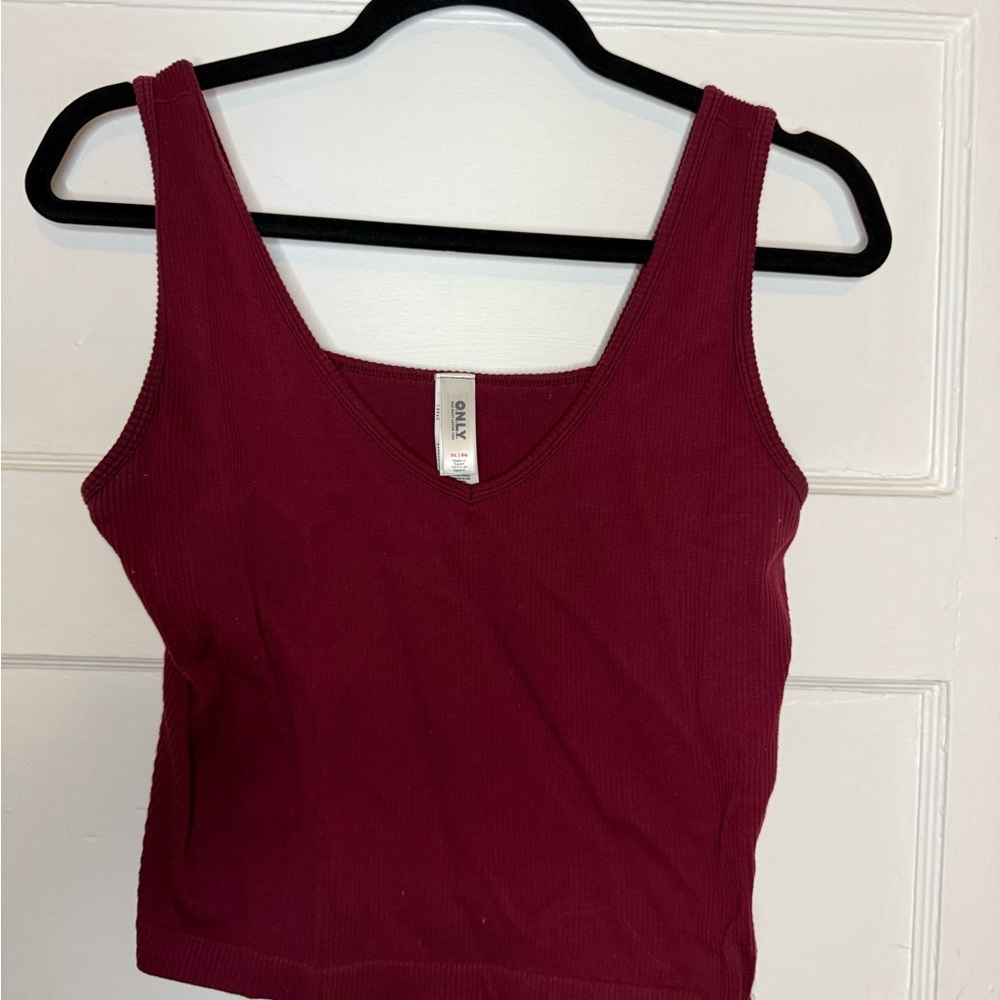 Old Navy Women's Deep Red Tank Top